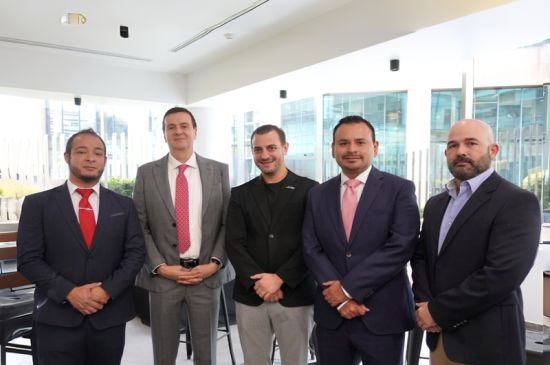 DHL suma 81 JAC Sunray Cargo y sella alianza con GML y Andrade